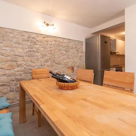 Franini Dvori - Island Oasis Holiday home Mali Drvenik