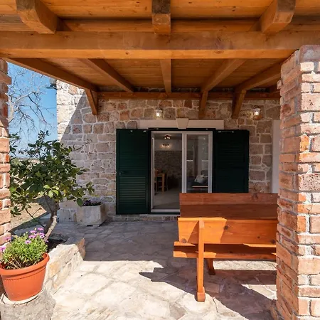 Franini Dvori - Island Oasis Nyaraló *