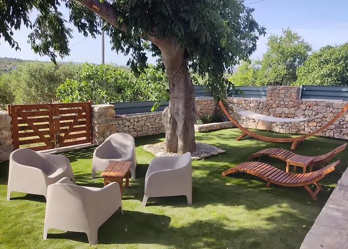 Franini Dvori - Island Oasis *