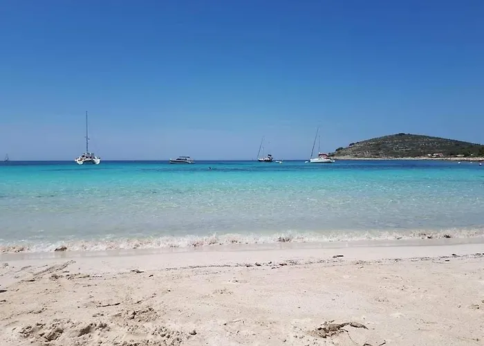 Nyaraló Franini Dvori - Island Oasis Mali Drvenik